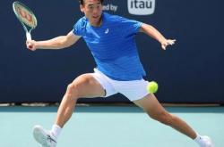 开云体育APP下载-西班牙网球队完胜美国网球队，兹维列夫三分雨点燃全场