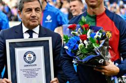 开云体育登录-中国队逆转葡萄牙队，奥恰洛夫带队取胜