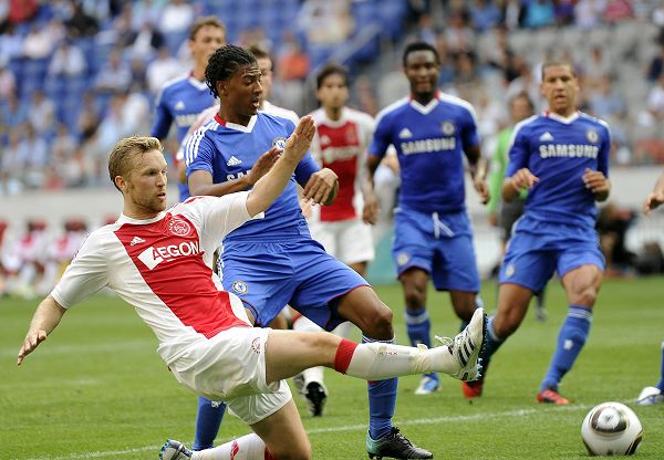 美国鏖战里昂,德容绝境逆转 美国鏖战里昂,德容绝境逆转