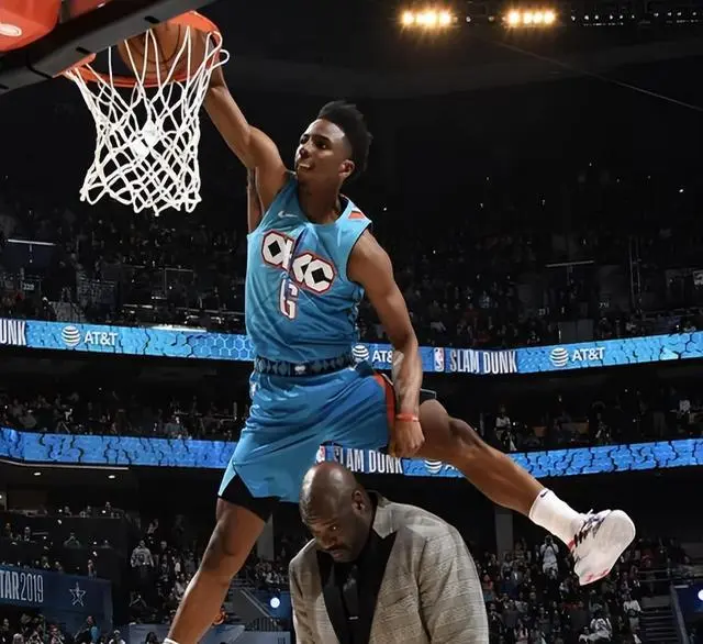 篮网B队轻取尼日利亚男篮,拉文高光表现 篮网B队轻取尼日利亚男篮,拉文高光表现