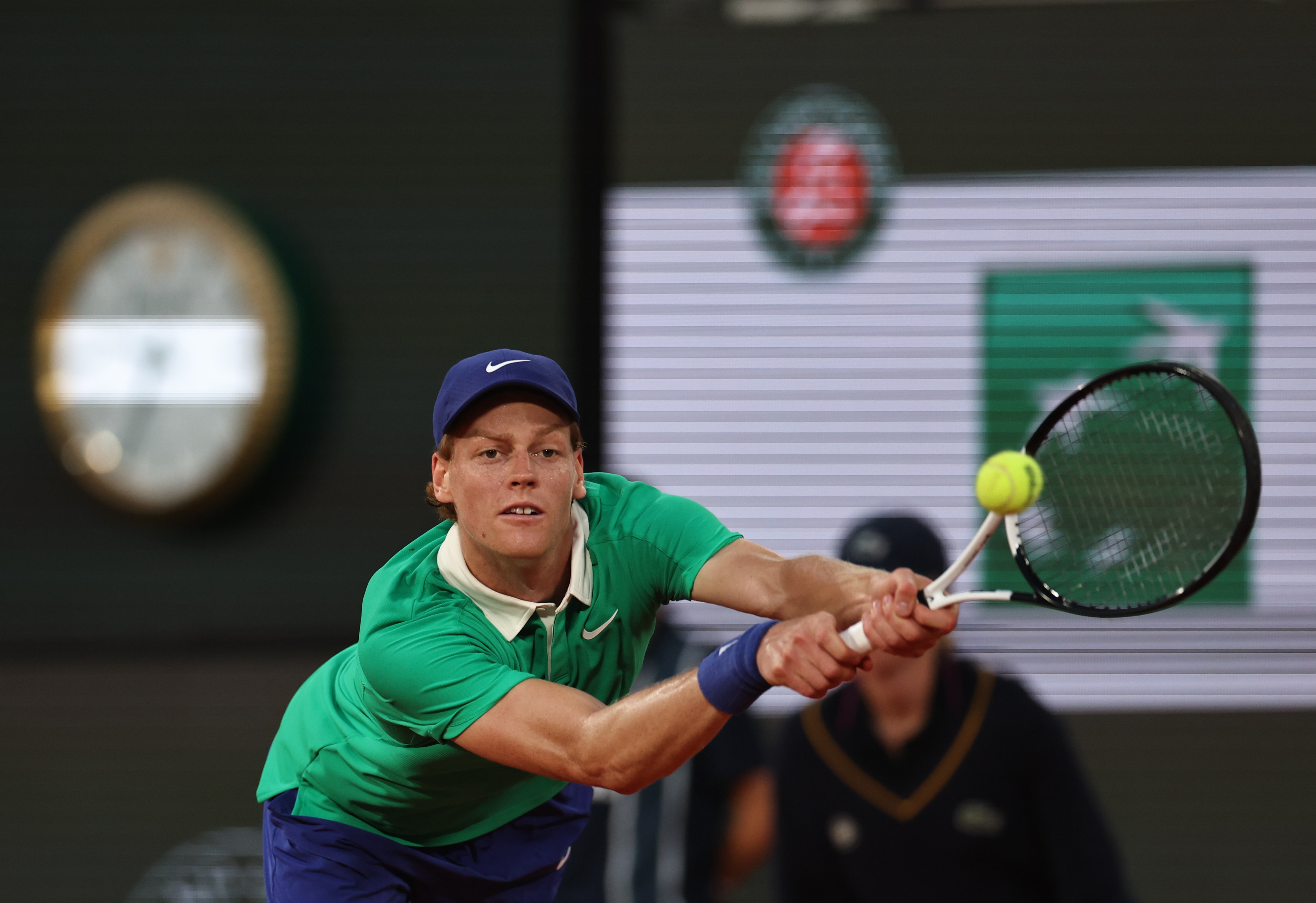 法网翻盘联合杯,辛纳扛起全队 法网翻盘联合杯,辛纳扛起全队