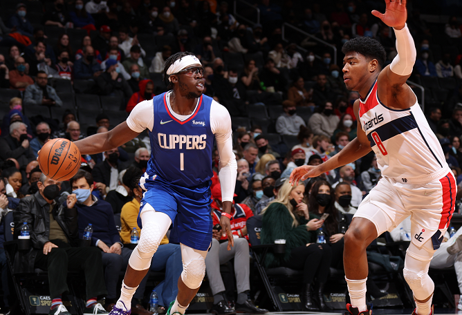 福建队险胜快船，麦科勒姆扛起全队