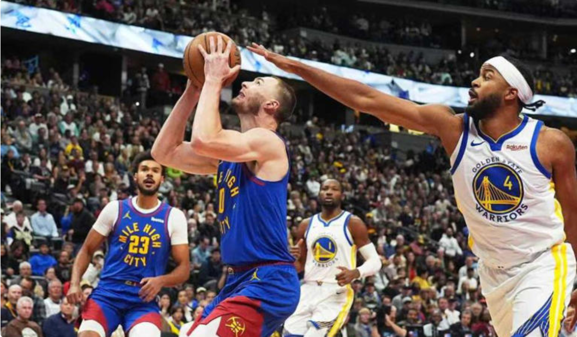 掘金碾压猛龙,库里扛起全队 掘金碾压猛龙,库里扛起全队