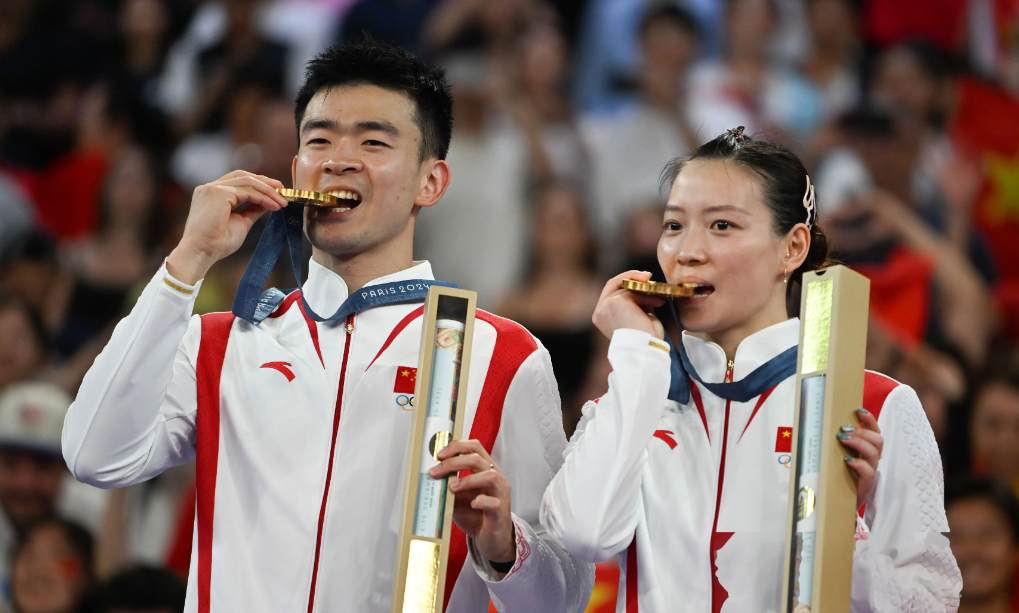 中国队完胜日本队,郑思维惊艳四座 中国队完胜日本队,郑思维惊艳四座