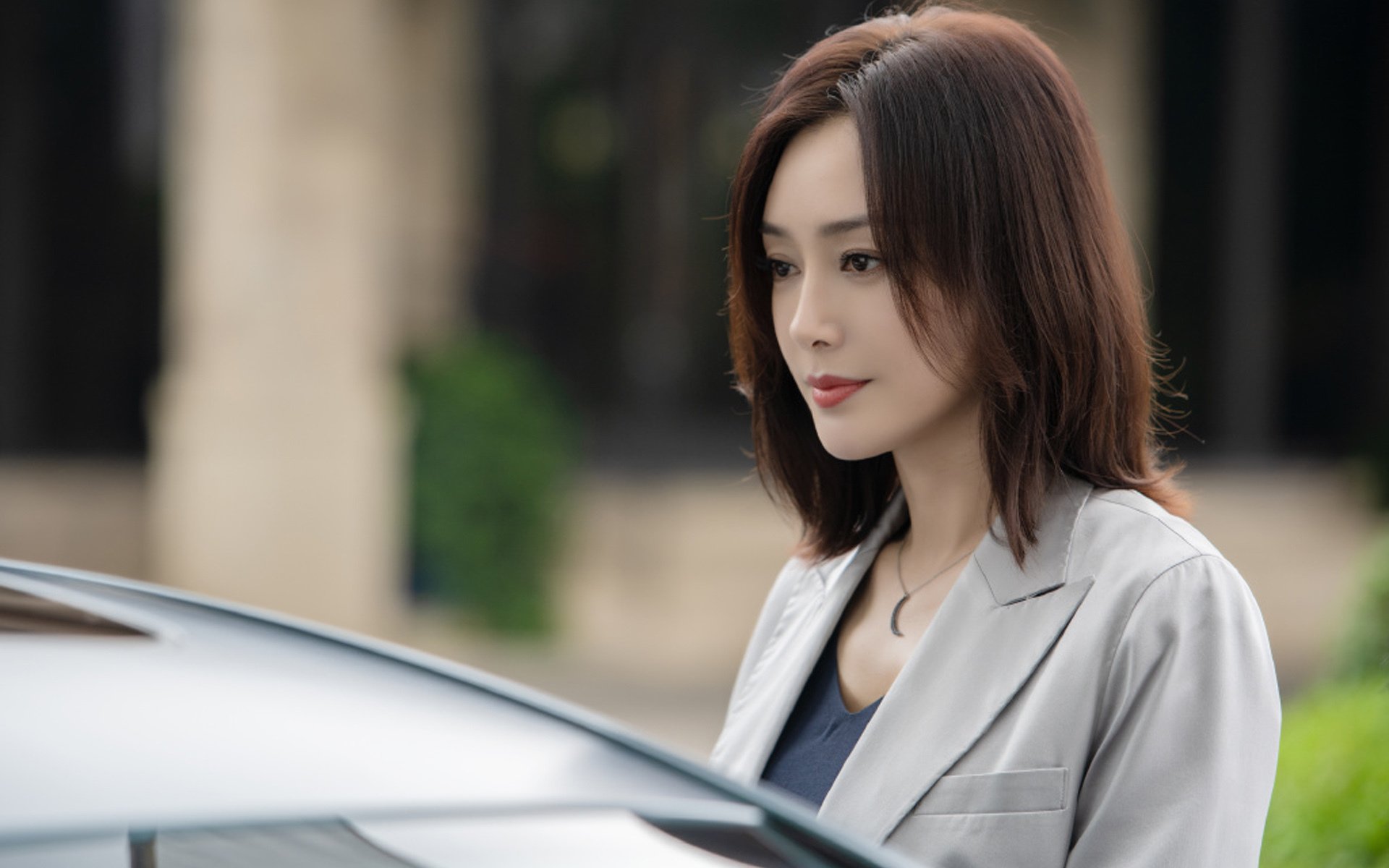 白鸟振翼，钢铁之躯的险胜与绿洲中的惊艳