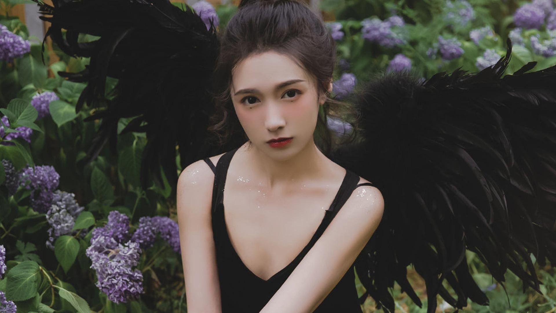 双星闪耀,巴萨征服梅阿查,罗德里戈在西部决赛的生死时刻铸就传奇