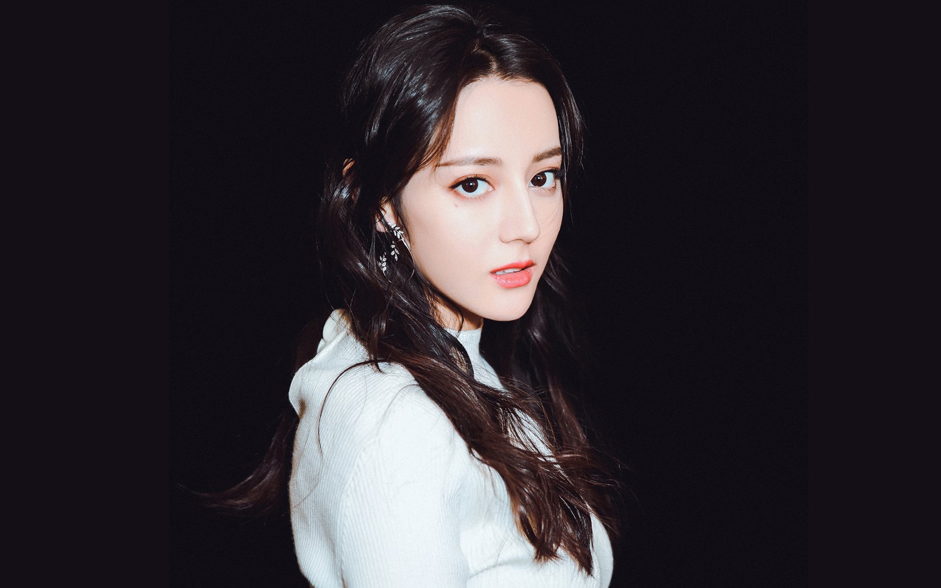 冰与火的足球艺术，范戴克的非对抗性拦截与丹麦的战争机器终结术