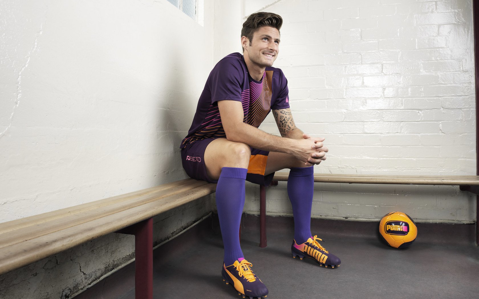 赛道上的喀麦隆封锁，F1摩纳哥站的瑞士突围战