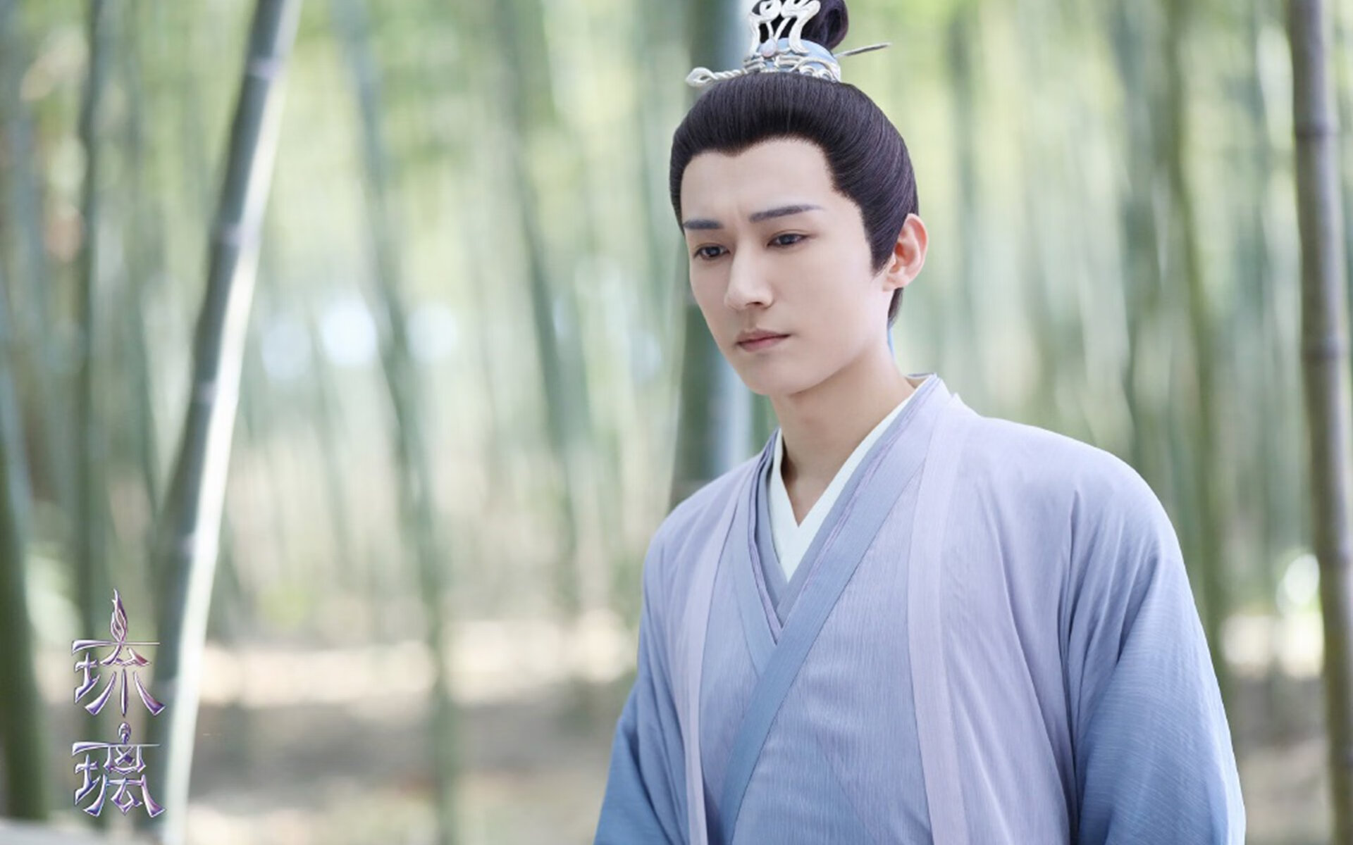 终场哨响前，当米切尔把足球打成篮球