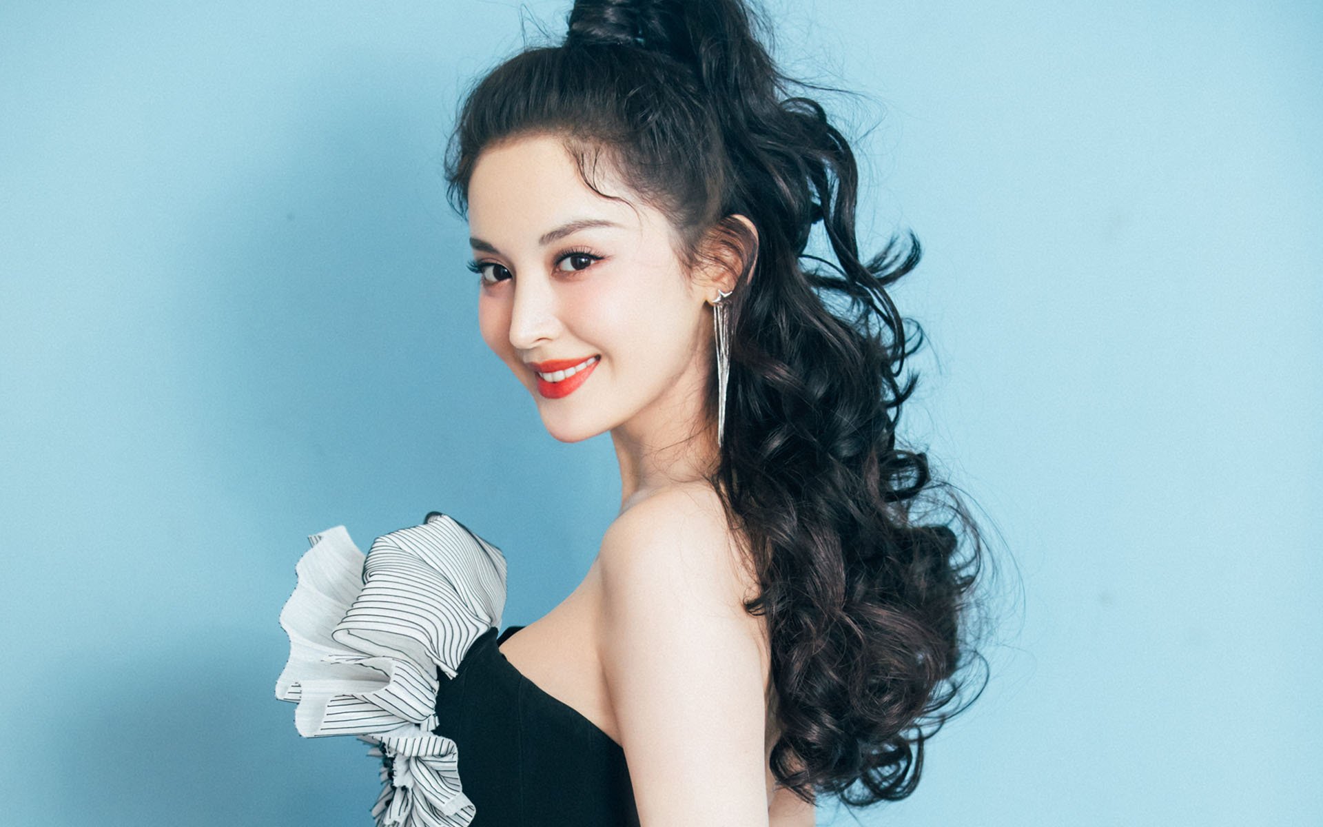 南美双雄复仇记，2026世界杯智利铁骑踏破桑巴王朝，B费光芒照亮安第斯之巅